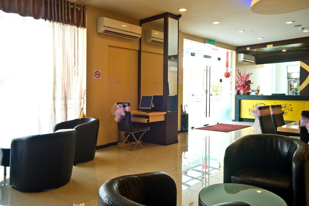 Hotel Zamburger Skudai Exteriör bild